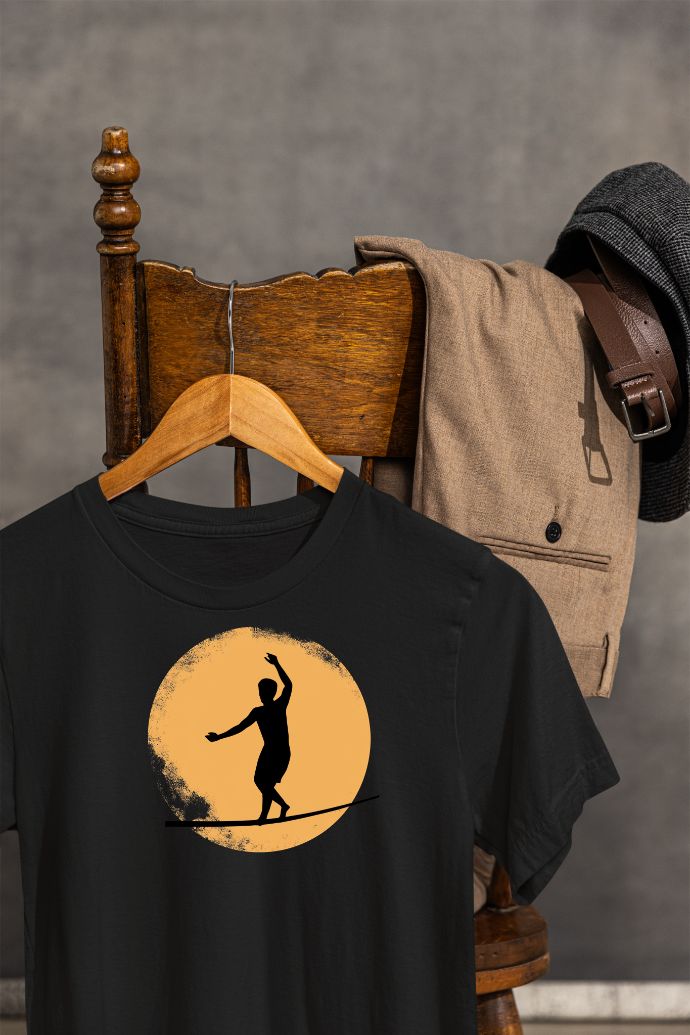 Slackline Shirt - Silhouette Moon - Cool, Minimalist Slackline/Highline T-Shirt