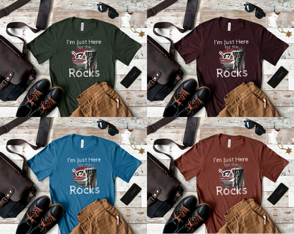 Distressed Grunge "I'm Just here for the Rocks" Cliff Jumping T-Shirt | Funny Gift Shirt for Outdoorsy Adventure Seekers